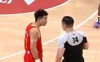 广厦男篮惨遭上海队横扫，0-3完败暴露更衣室矛盾，三大核心球员问题凸显，球队重建已刻不容缓