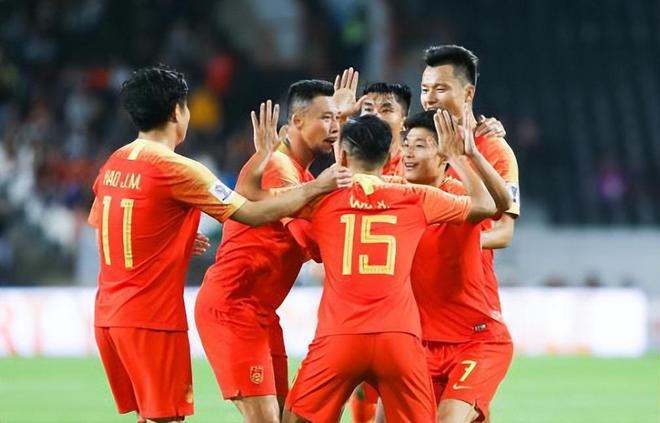 喜讯传来！国安俱乐部历经漫长等待终迎重大突破，亚足联今日正式官宣确认这一令人振奋的好消息，引发球迷广泛关注与热烈讨论